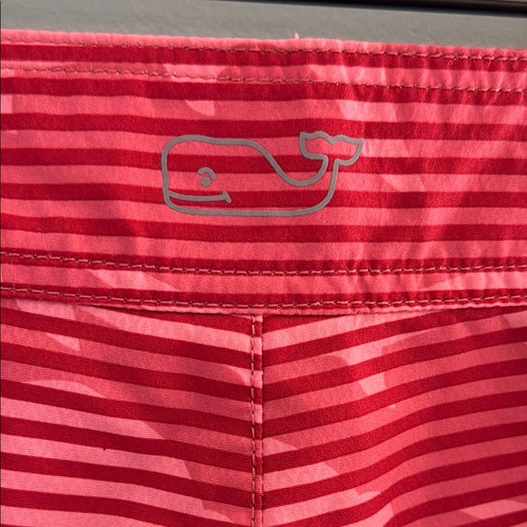 Vinyard Vines 9” Performance Board Shorts - Size 33 - Picture 6 of 7